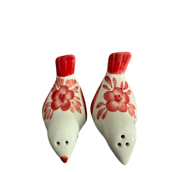 Anthropologie Red and White Ceramic Bird Salt and Pepper Shakers - Picture 3 of 4